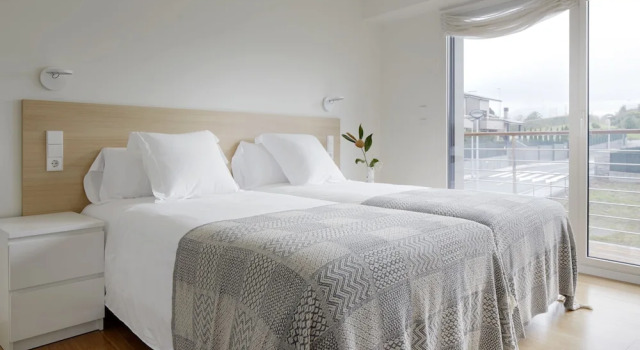 Villa Enea by FeelFree Rentals, Rezerwuj Willa Hotele w Baskonia z parkingiem, Parking