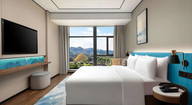 Номер Deluxe Hilton Garden Inn Xingyi Wanfenglin
