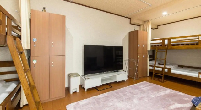 Кровать в общем номере (женский номер) Guesthouse Na-No-Hana - Caters to Women - Hostel