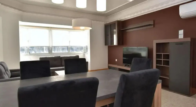 2 Bedroom Central Spacious With Sea Views, Réserver Appartement Hôtels à Msida avec parking, Parking