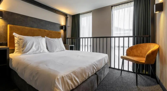 Семейный номер Standard Monument Hotel