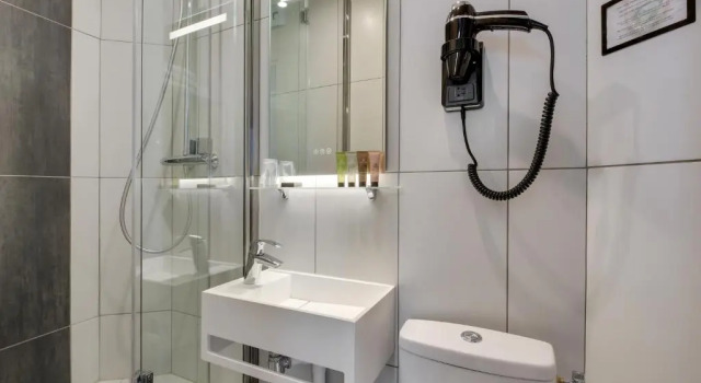 Номер Standard Hotel Riviera Elysees