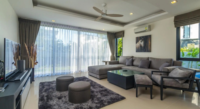 LP109 - Private pool and garden 5 bedroom villa in Laguna!, Забронировать Вилла Отели Южного Таиланда с парковкой, Парковка