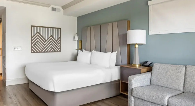 Двухместная студия с балконом Hilton Vacation Club Mill Springs Lodge Pigeon Forge