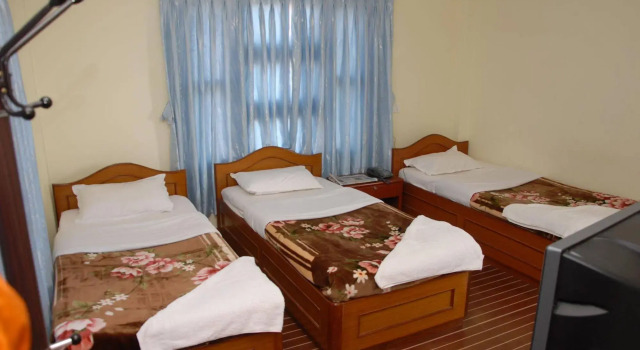 OYO 157 Hotel Sun Route, Забронировать Отель Покхара провинция Гандаки-Прадеш