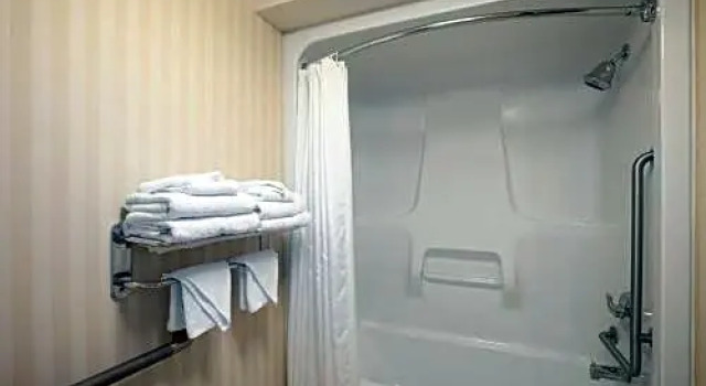 2 yatak odası dört kişilik süit Border Inn and Suites Lloydminster