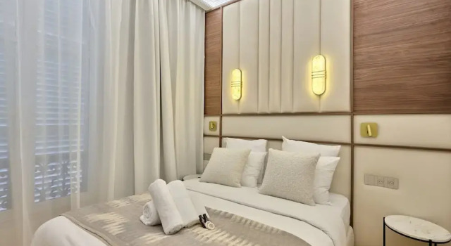 Luxurious Matignon/saint Honore Apartment, Забронировать Апартаменты/квартира Париж Иль-де-Франс, рядом с Вокзал Сен-Лазар
