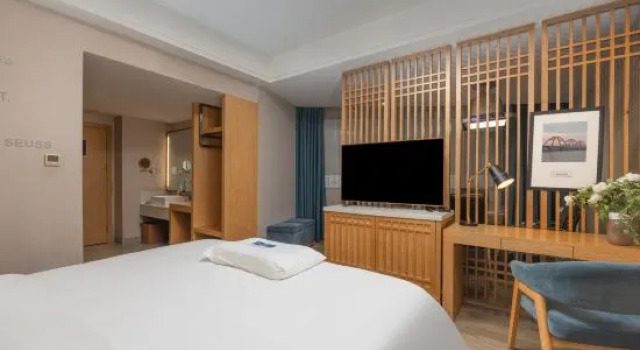 Люкс Business Kyriad Marvelous Hotel (Changsha Furong Square Metro Station)