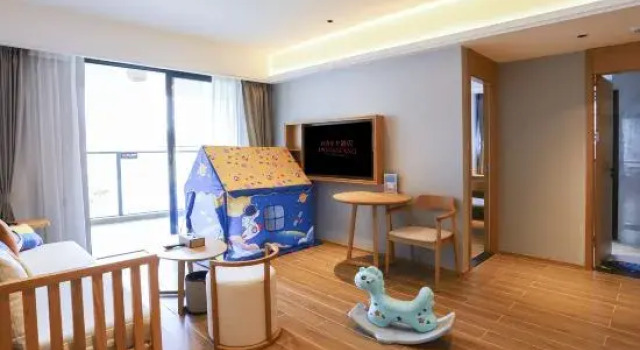 Семейный люкс с 3 комнатами Conghua LN Dongfang Hot Spring Hotel