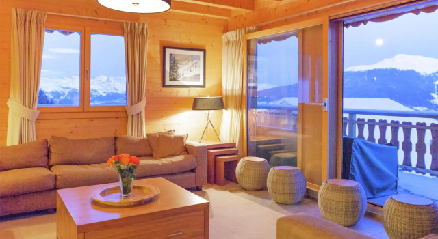 Luxury Panoramic Chalet in Thon-Les Collons with Sauna, Varaa Mökki Mökit kohteessa Valais, Mökki