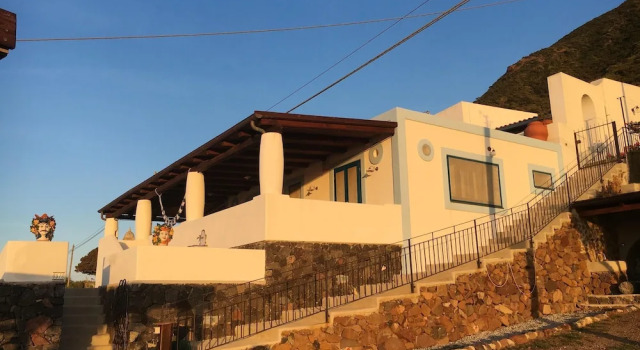 House with 2 Bedrooms in Malfa, with Wonderful Sea View, Enclosed Garden And Wifi, Book Vacation Home Hotels in Sicily with a Pool, Swimming Pool
