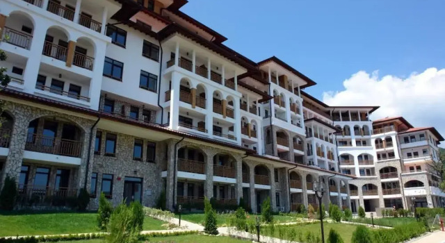 Etara 4 Apartments, Забронировать Апартаменты/квартира Отели области Бургас с бассейном, Бассейн