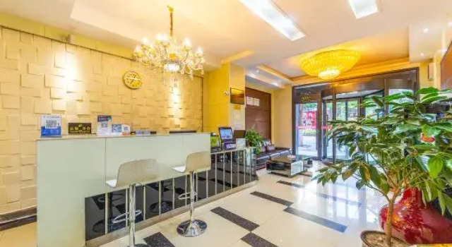 City Coordinate Hotel (Dingxi Youyi Square Railway Station)