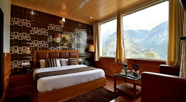 Hotel Divyansh By DLS Hotels