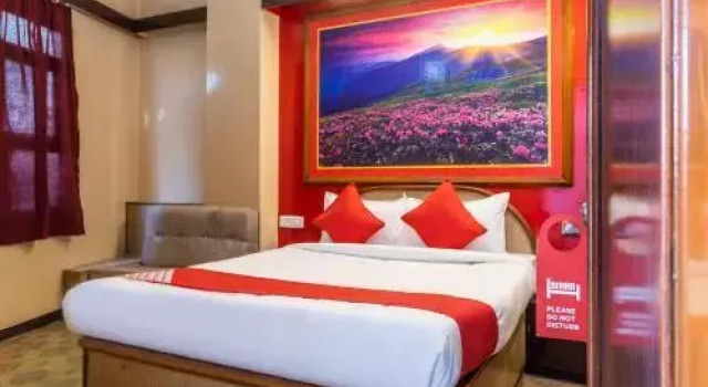 Shree Malak Hotel by OYO Rooms