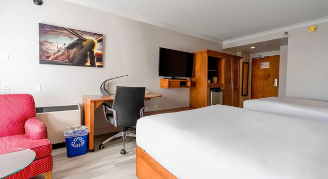 Четырёхместный номер Classic Отель Hôtel Lindbergh par JARO