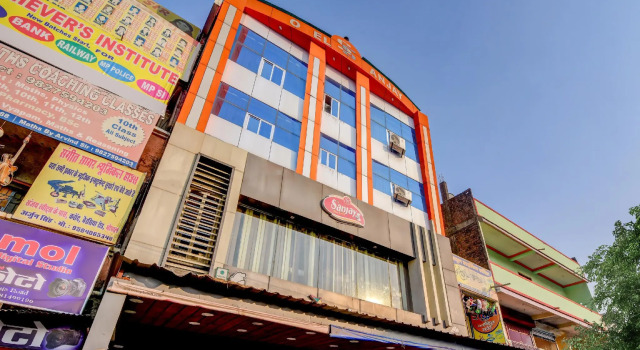 Hotel Sanjay by OYO Rooms