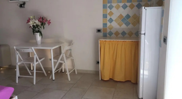Cantaluna B&B, Забронировать Отель «постель и завтрак» Отели Полиньяно-а-Маре с завтраком, рядом с Пещера монахинь, Завтраки