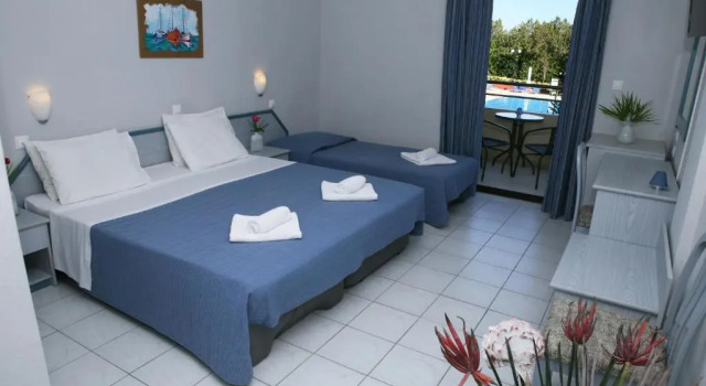 Трёхместный номер Standard Kalives Resort