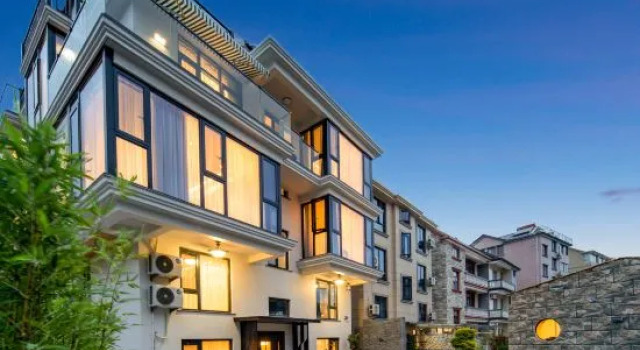 OceanWavesClouds | BeachResort LeisureVacationHomestay (Xiangshan China Fishing Village Branch), Prenota Hotel Hotel a Ningbo con parcheggio, Parcheggio