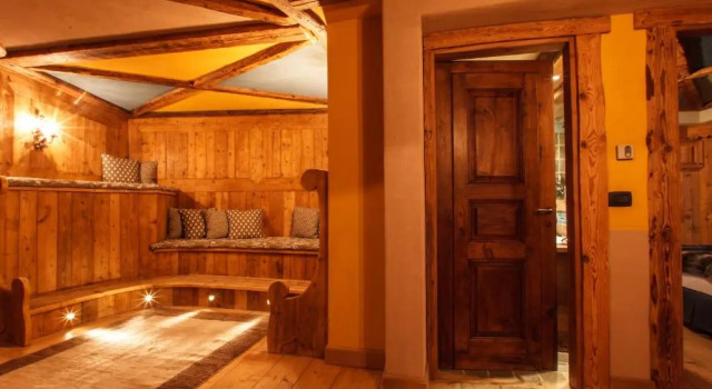 Шале Au Coeur Des Neiges Resort SPA & FREE E-BIKE