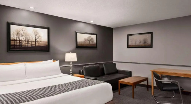 Двухместный номер Deluxe Travelodge by Wyndham Brandon