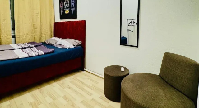 Апартаменты Bright 4BR Apt for 8 Near FAC Platz
