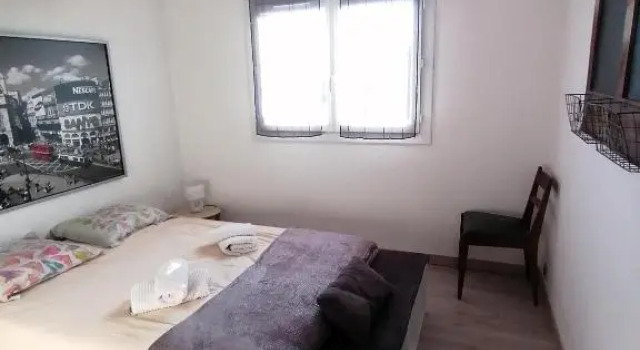 Bel appartement 76 m² dans maison avec vue mer, Rezerwuj Apartament Hotele w Owernia z parkingiem, Parking