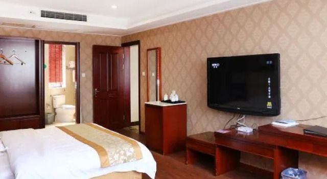 Люкс Deluxe Xiushan International Hotel