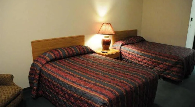 Roadstar Inn Green Bay, Buchen Sie Hotel Green Bay Wisconsin