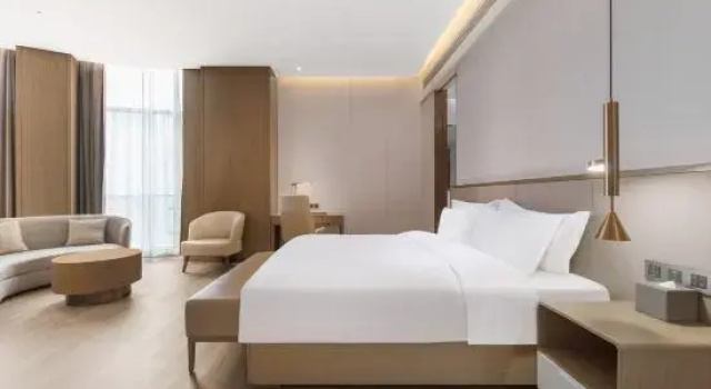 Люкс Deluxe Madison Hotel Wuhan Jianghan Road Pedestrian Street Lihuangpi Road