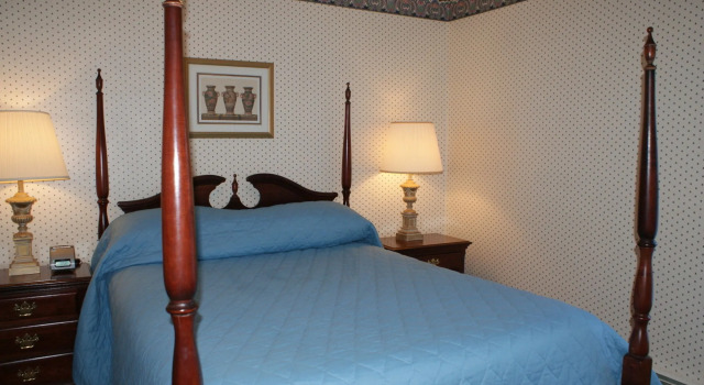 Echo Lake Inn