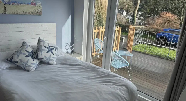 Sea View - 1min to Beach - Dog Friendly - 4 Guests, Book Hotel Hoteller i Looe med parkering, nær Plaidy Beach, Parkering