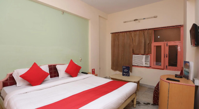 OYO 16897 Hotel Shubham Continental