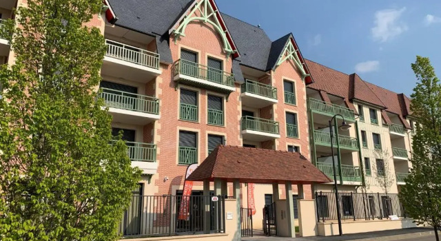 Résidence Services Seniors Domitys - Les Safrans, Забронировать Отель Див-сюр-Мер 