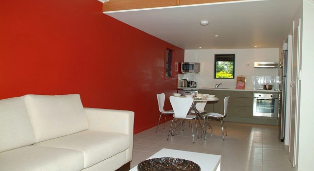 Canopy Chalet 4, Book Chalet Businesshoteller i Magnetic Island, 4* 5*