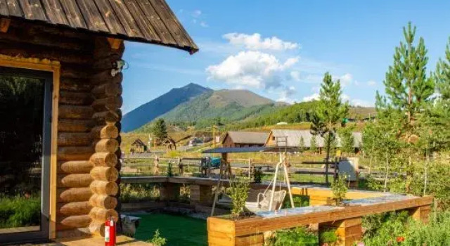 Hemu Lemon Tree Yashe, Rezerwuj Hotel Burqin Xinjiang