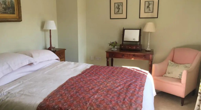 34 Grosvenor Drive, Prenota Hotel Tisbury Wiltshire