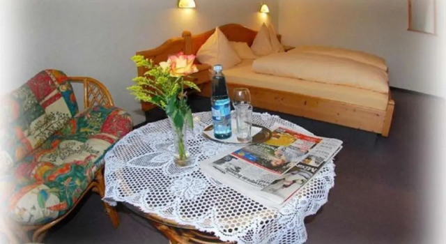 Landgasthof im Ehegrund, Boek Hotel Sugenheim Beieren