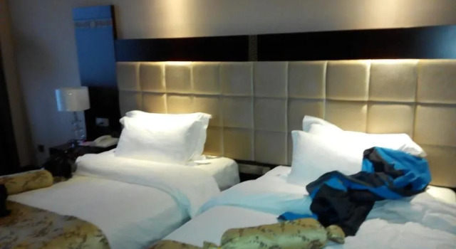 Guilin Golden Crown International Hotel, Забронировать Отель Бизнес-отели Гуйлинь, рядом с Автобусный вокзал Guilin - Yangshuo, 4* 5*