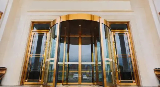 Vienna International Hotel (Suining Jiankuncheng), Varaa Hotelli Hotellit Sichuan pysäköinnillä, Pysäköinti