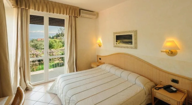 Hotel Garden Zorzi, Забронировать Отель Сан-Феличе-дель-Бенако Valtenesi del Garda