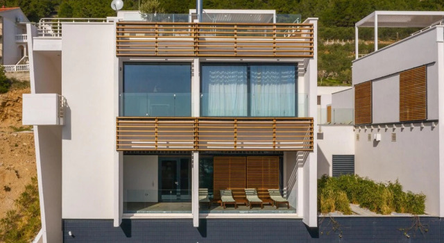 Beautiful Home in Omis With Sauna, 3 Bedrooms and Heated Swimming Pool