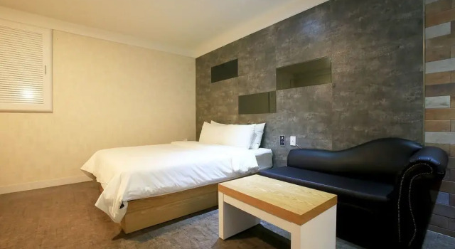 Gimpo Bellucci Motel(김포 벨루치 드라이브인 무인텔), 予約 モーテル Gimpo-si 京畿道