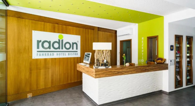 Radlon Fahrrad-Komfort-Hotel, Забронировать Отель Варен Мюриц