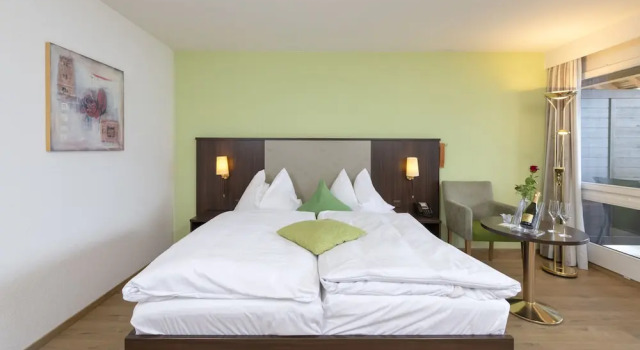 Номер Superior с балконом и с видом на озеро See & Wellnesshotel Gerbi