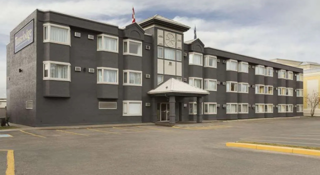 Travelodge Calgary University, Book Hotel Beltline Calgary, near Foothills Athletic Park
