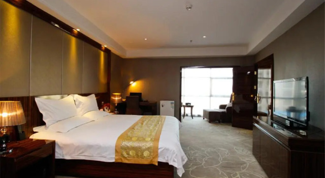 Люкс Deluxe GreenTree Huainan Tianjiaan Square Guangchang road Hotel