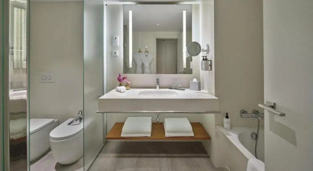 Двухместный номер Classic InterContinental Barcelona by IHG