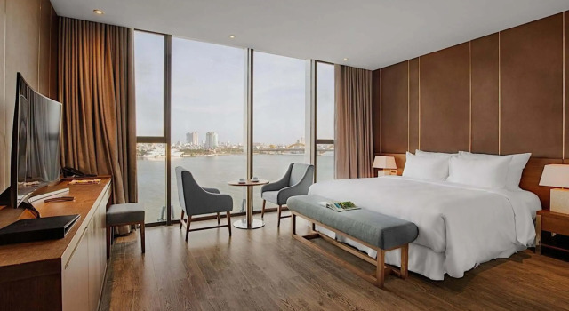Avora Hotel